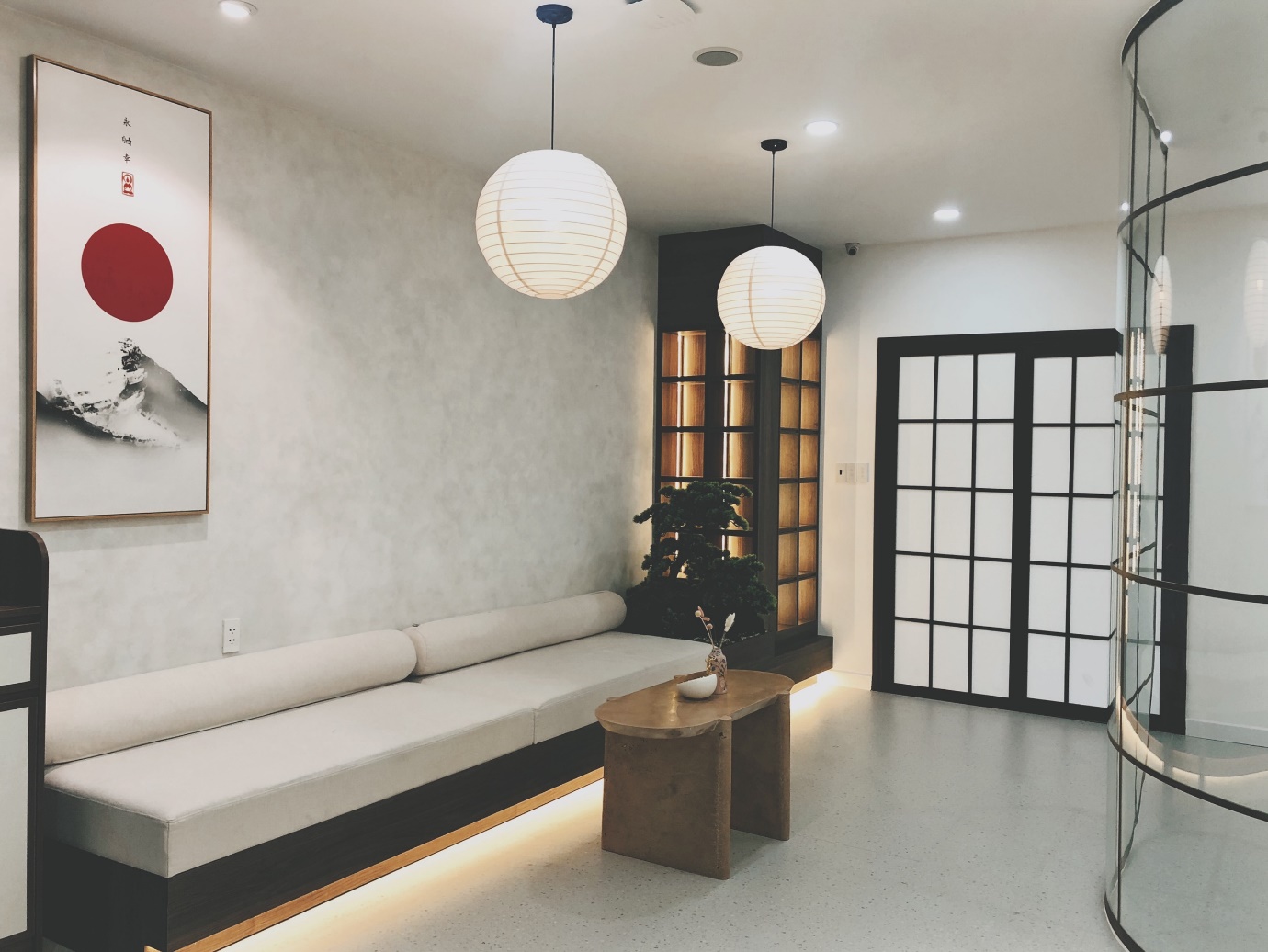 Bliss Beauty Clinic - Trung tâm làm đẹp công nghệ cao theo phong cách Nhật Bản - Ảnh 4.