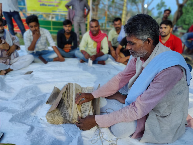 Bên trong 'chợ chú rể' 700 năm tuổi ở bang Bihar của Ấn Độ - Ảnh 3.