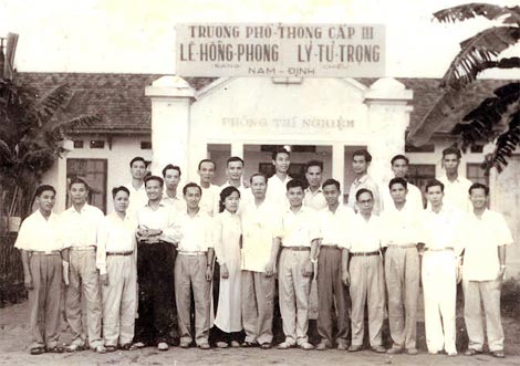 Có một ngôi trường hơn trăm tuổi nơi 'đất học Thành Nam': Chỉ nhìn bảng thành tích luôn đứng top đầu cả nước mà trầm trồ! - Ảnh 5.