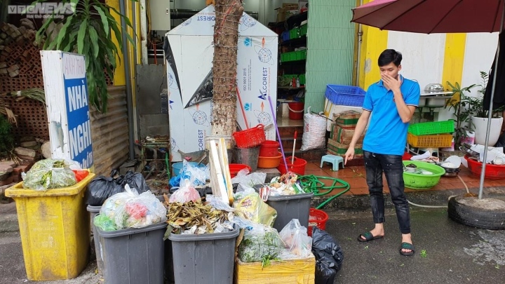 Công nhân vệ sinh môi trường bỏ việc, đường phố Bắc Ninh ngập rác thải - Ảnh 7.