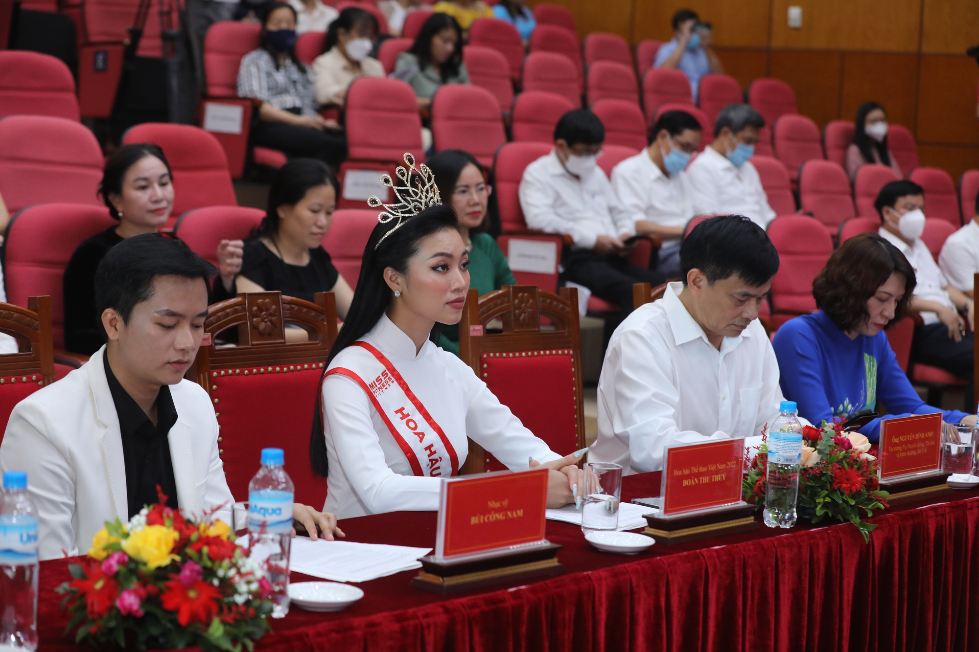 WHO Việt Nam: Dịch COVID-19 chưa thể kiểm soát được hoàn toàn trước năm 2023 - Ảnh 3.