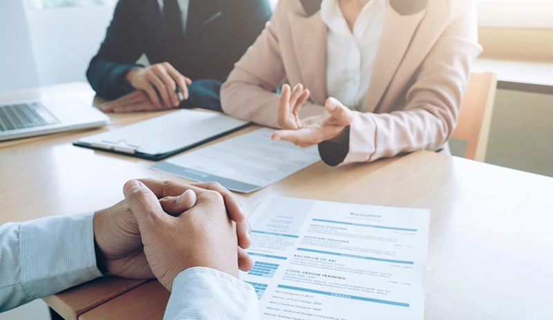 6 triệu tin tuyển dụng yêu cầu ứng viên sở hữu "kỹ năng giao tiếp": Phải mô tả trong CV ra sao để trúng tuyển ngay? - Ảnh 1. 6 triệu tin tuyển dụng yêu cầu ứng viên sở hữu "kỹ năng giao tiếp": Phải mô tả trong CV ra sao để trúng tuyển ngay? - Ảnh 1.