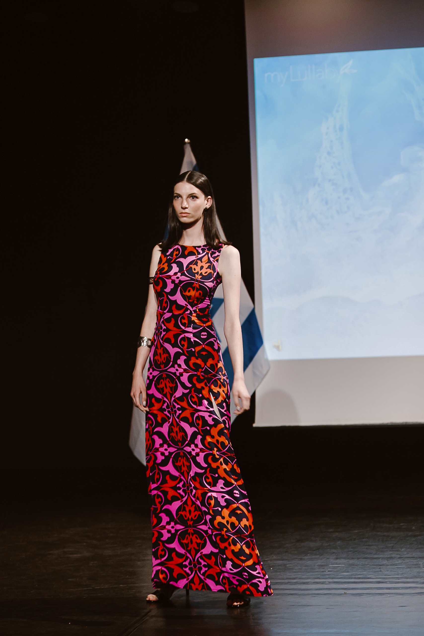 Thương hiệu Việt trình diễn thời trang tại Israel: Khi thời trang nối những nhịp cầu - Ảnh 7.