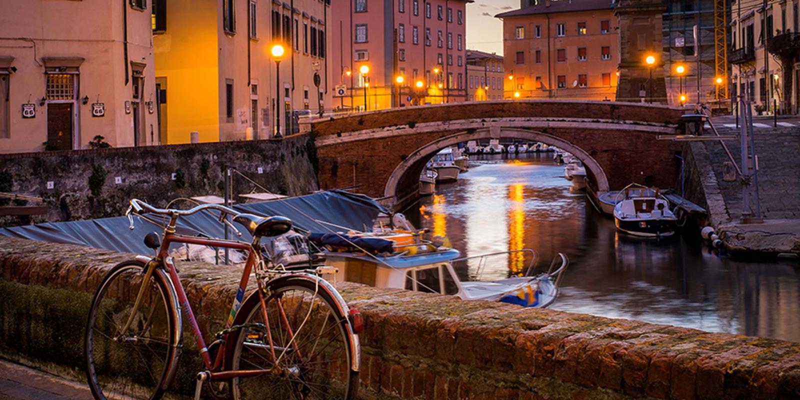 Thành phố mang tiếng 'dị biệt' vùng Tuscany, e ấp ẩn mình giữa Florence và Pisa danh tiếng - Ảnh 4.