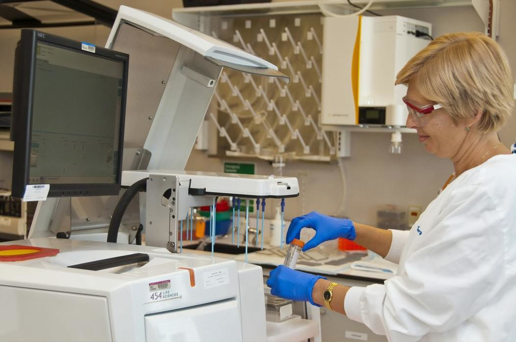 Đột phá công nghệ chỉ một lần xét nghiệm máu giúp phát hiện các loại bệnh ung thư ở Mỹ - Ảnh 1.