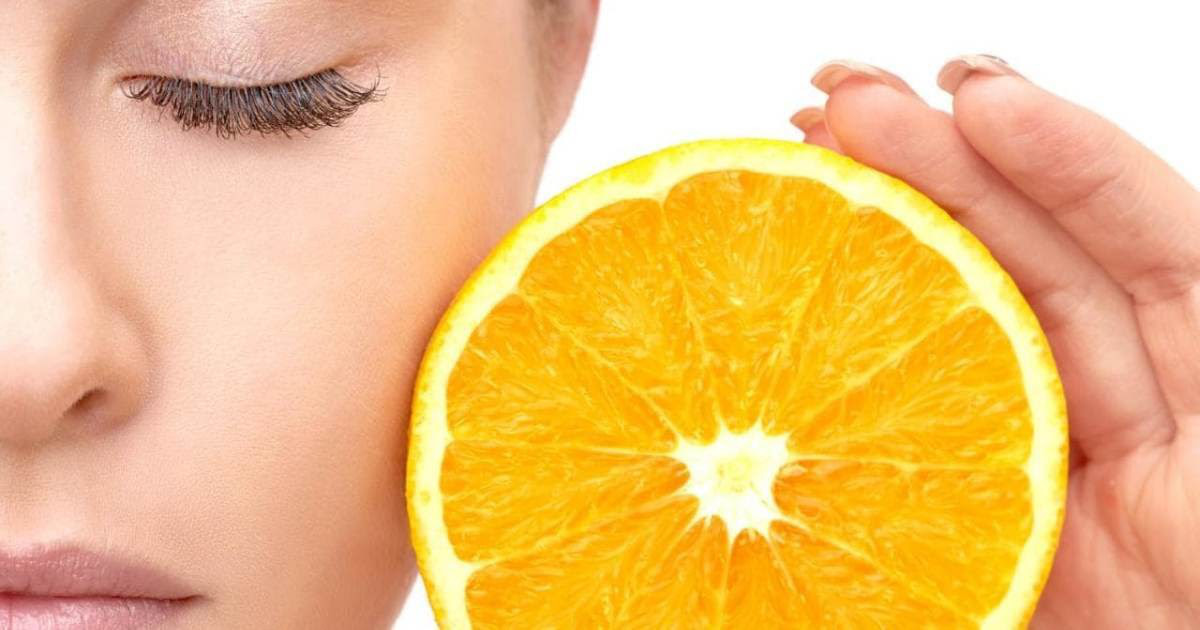Cách phát huy tối đa hiệu quả của vitamin C đối với làn da - Ảnh 1.