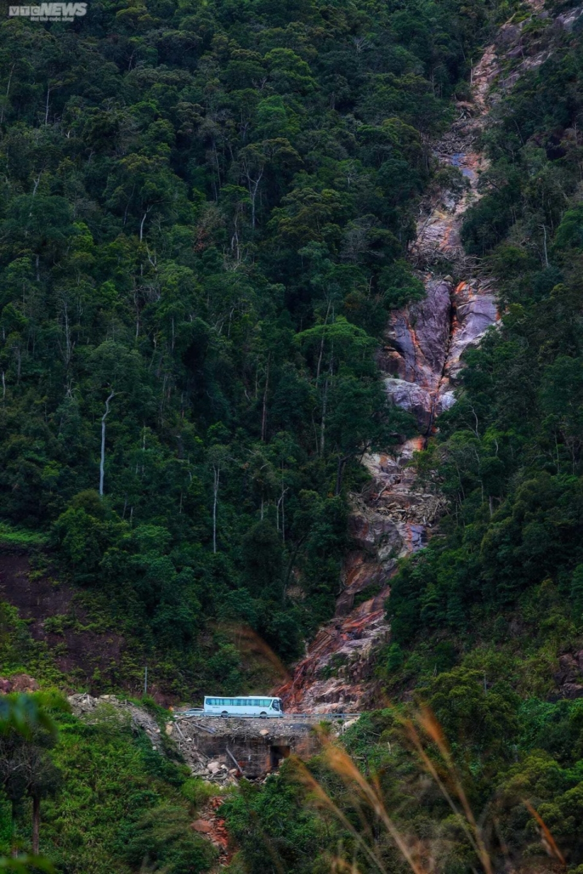 Ảnh: Cung đường đèo dài 33km nối liền Đà Lạt và Nha Trang - Ảnh 7.