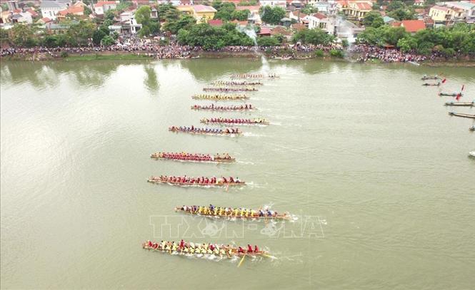 Tưng bừng lễ hội đua thuyền mừng Tết Độc lập trên quê hương Đại tướng Võ Nguyên Giáp - Ảnh 9.