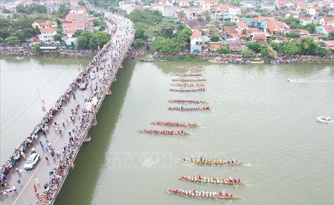 Tưng bừng lễ hội đua thuyền mừng Tết Độc lập trên quê hương Đại tướng Võ Nguyên Giáp - Ảnh 8.