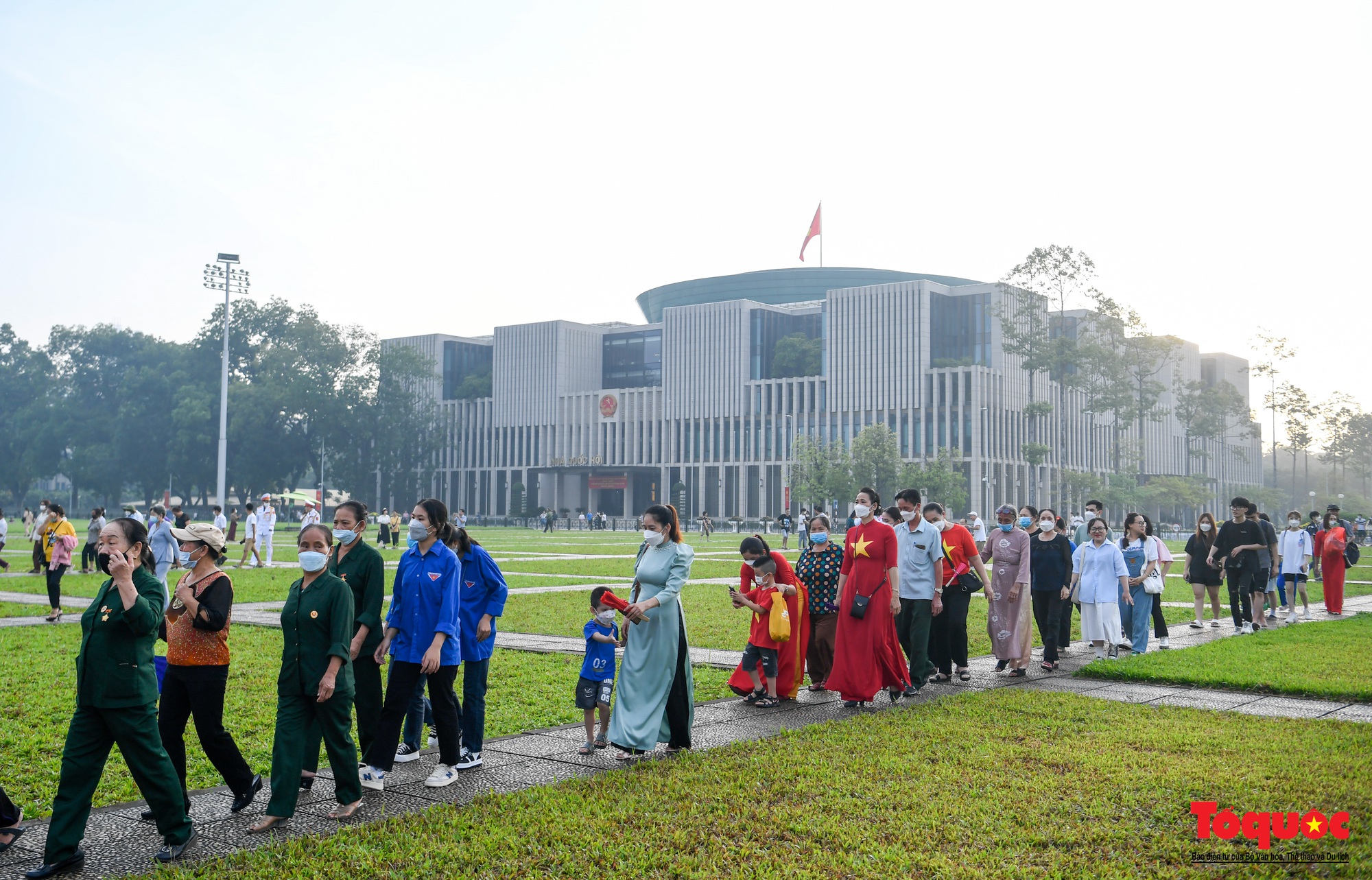 Thiêng liêng nghi Lễ thượng cờ tại Quảng Trường Ba Đình những ngày tháng 9 lịch sử - Ảnh 19.