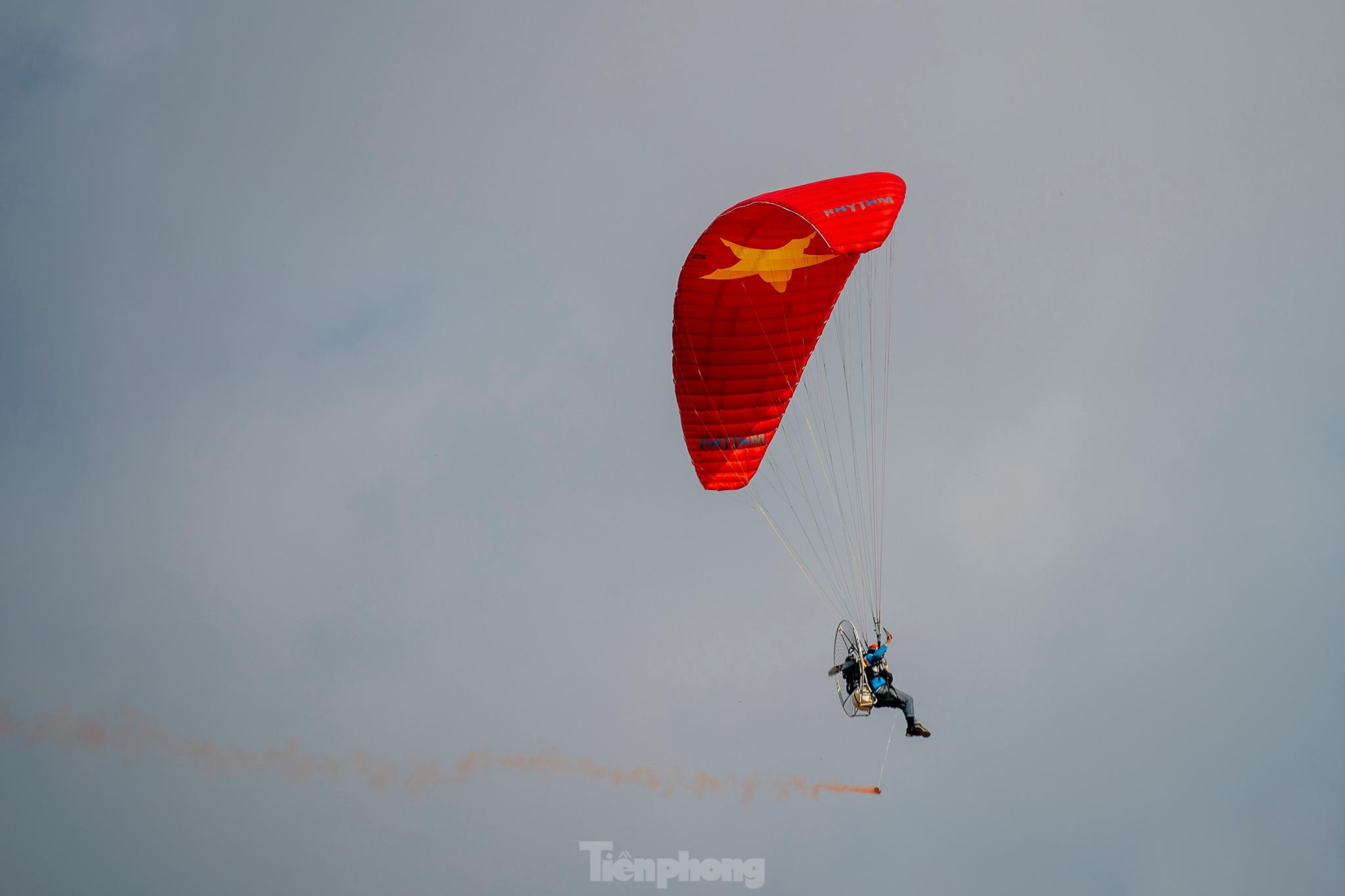 Cận cảnh khinh khí cầu kéo Quốc kỳ rộng 1800m2 mừng Quốc khánh 2/9 - Ảnh 24.