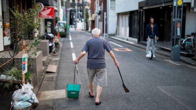 Tại sao người Nhật Bản được mệnh danh &quot;Thánh sạch sẽ&quot;? Vì ở đất nước này, vứt rác không phải chuyện dễ - Ảnh 11.