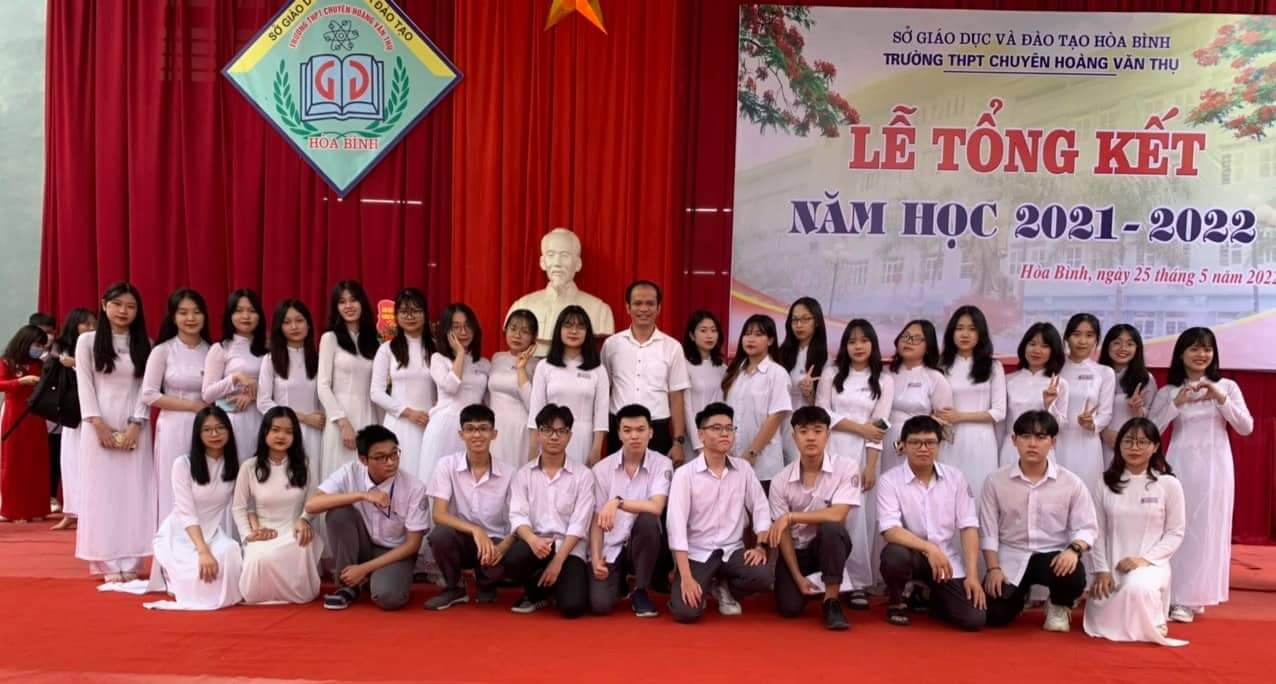Gặp người thầy ở Hòa Bình giúp cả lớp đỗ Đại học vào những ngôi trường danh tiếng - Ảnh 3. Gặp người thầy ở Hòa Bình giúp cả lớp đỗ Đại học vào những ngôi trường danh tiếng - Ảnh 3.