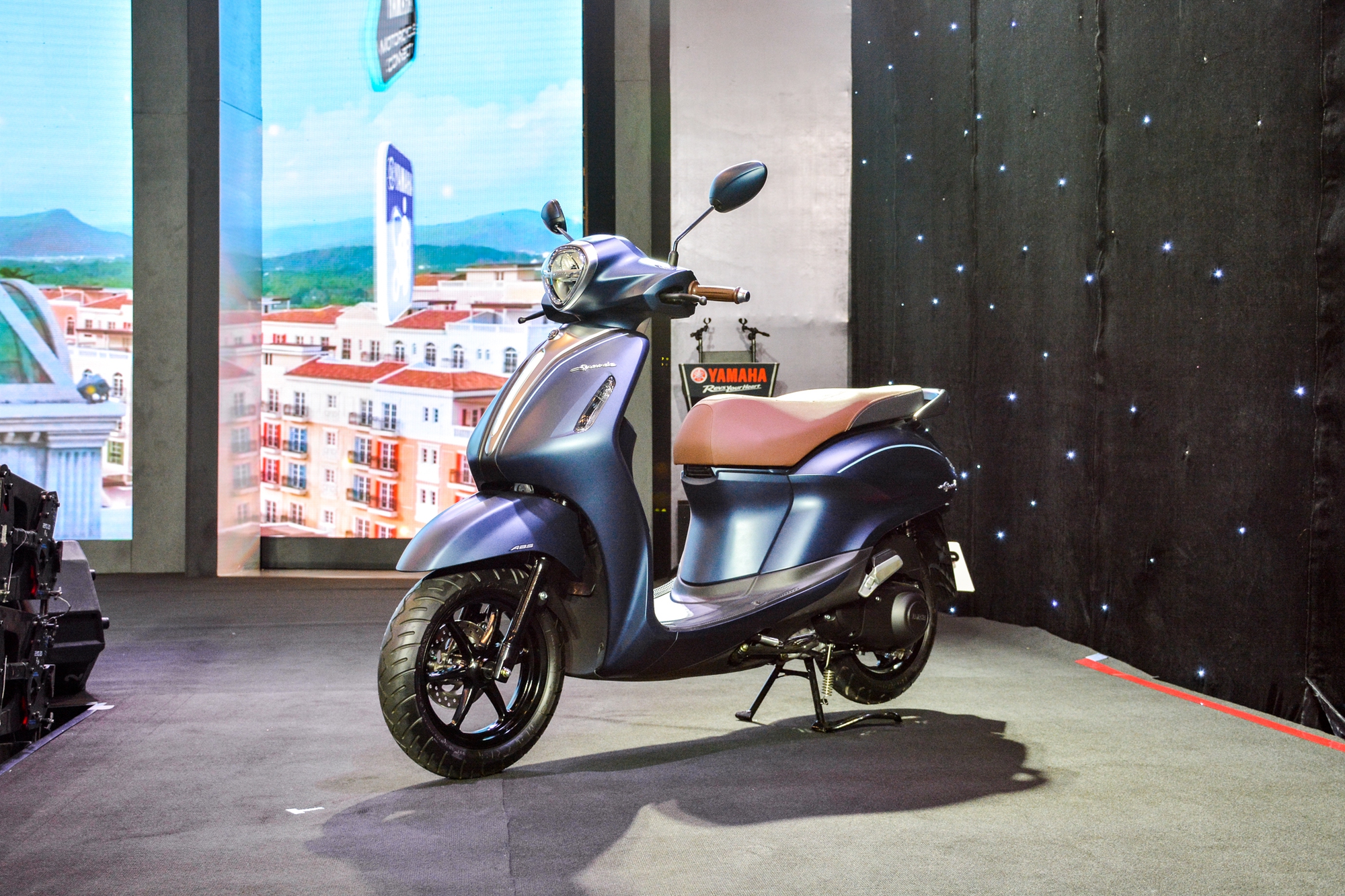 Chi tiết Yamaha Grande 2022 vừa ra mắt VN: Giá từ 45,9 triệu đồng, thiết kế mới, đầy bình đi được gần 241 km - Ảnh 20. Chi tiết Yamaha Grande 2022 vừa ra mắt VN: Giá từ 45,9 triệu đồng, thiết kế mới, đầy bình đi được gần 241 km - Ảnh 20.