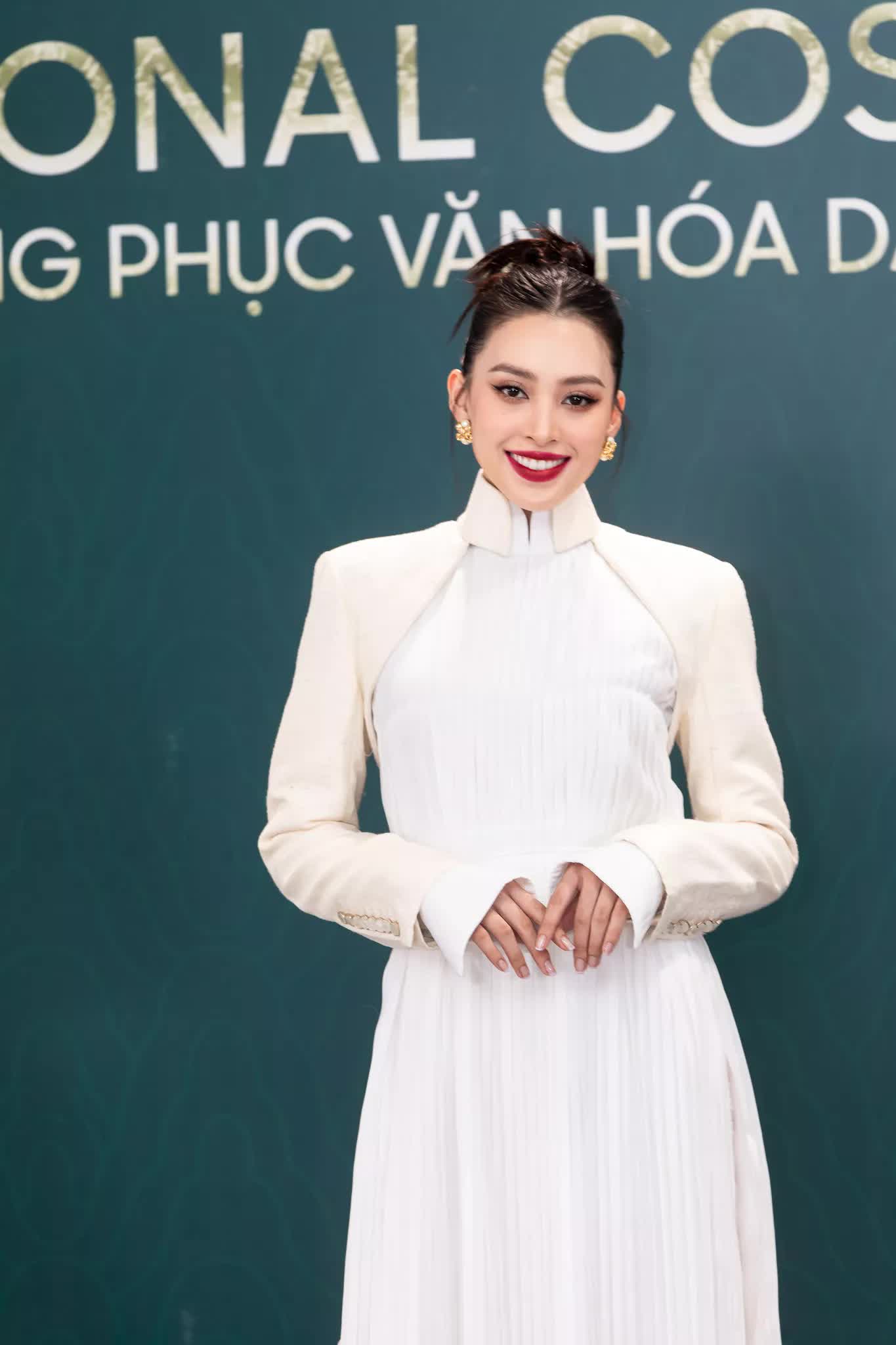 Hoa hậu Thùy Tiên - Mai Phương cùng dàn mỹ nhân quyền lực trên thảm đỏ Hoa hậu Hòa bình Việt Nam  - Ảnh 5.
