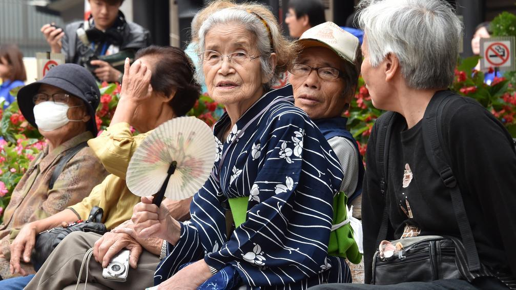 Bánh gạo Nhật Bản trở thành 'kẻ sát nhân thầm lặng' lấy mạng vô số người, đặc biệt là người cao tuổi - Ảnh 4.