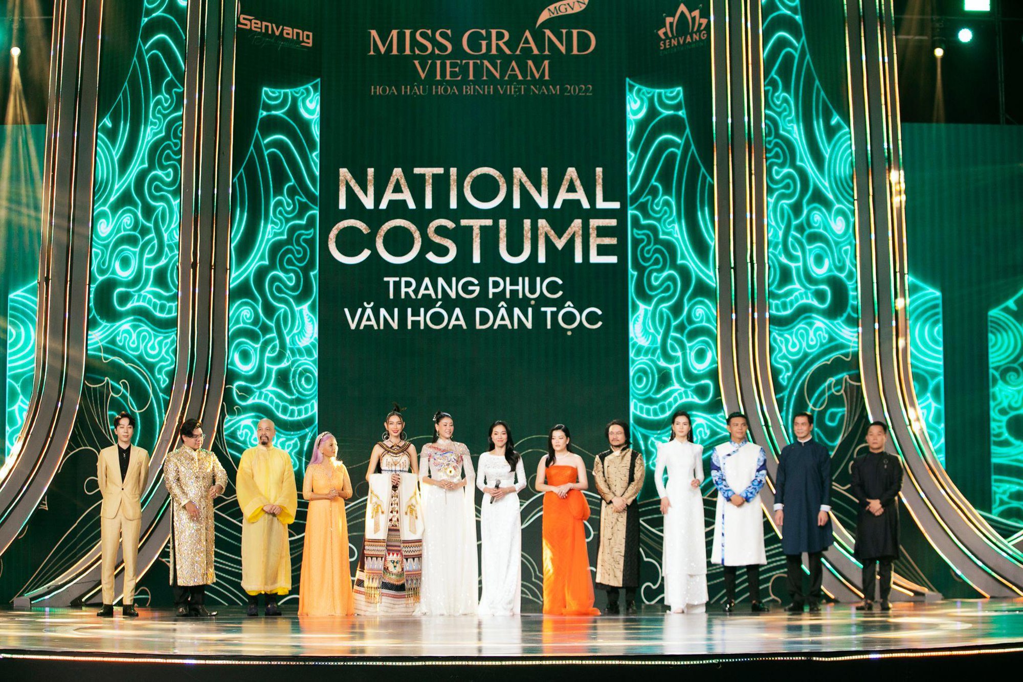 BGK Miss Grand Vietnam nói gì về quan điểm Trang phục Văn hóa dân tộc thiếu tính thời trang? - Ảnh 1.