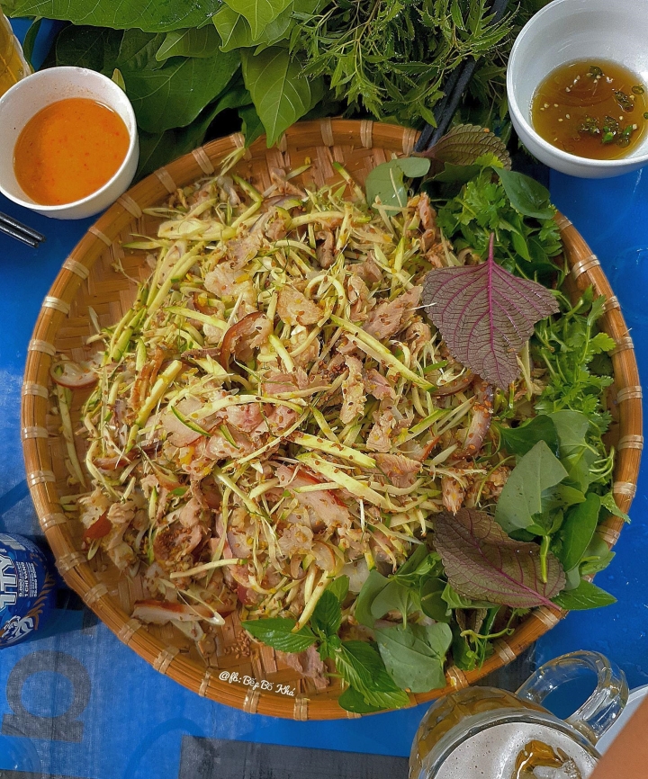 Một lần thử món chạo chân giò Kim Sơn, du khách mê mẩn muốn ghé Ninh Bình mãi - Ảnh 2. Một lần thử món chạo chân giò Kim Sơn, du khách mê mẩn muốn ghé Ninh Bình mãi - Ảnh 2.