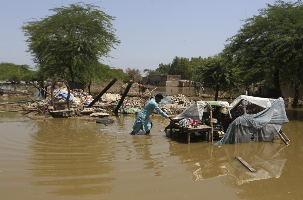 Mưa lũ nghiêm trọng ở Pakistan: Số người thiệt mạng vượt 1.200, dự báo mưa lớn tiếp diễn - Ảnh 2.