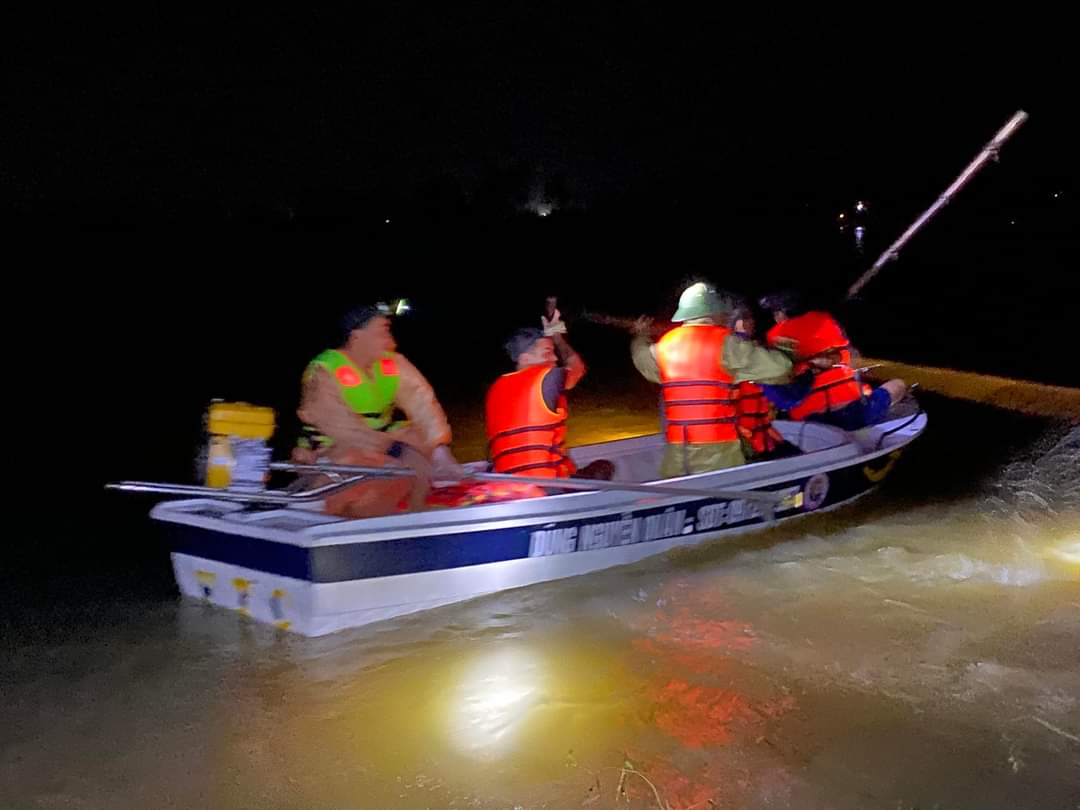 Nghệ An đã ghi nhận 8 người chết và mất tích liên quan mưa bão - Ảnh 3.