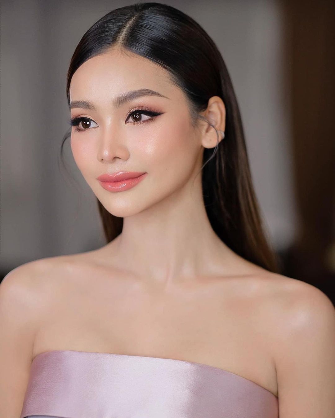 อิงฟ้า วราหะ - Miss Grand Thailand 2022: ผู้เข้าชิงตำแหน่งผู้สืบทอดตำแหน่ง Miss Thuy Tien - ภาพที่ 2