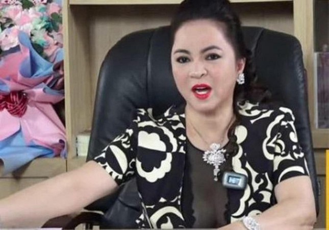 Trả hồ sơ, yêu cầu điều tra đồng phạm của bà Nguyễn Phương Hằng - Ảnh 1.
