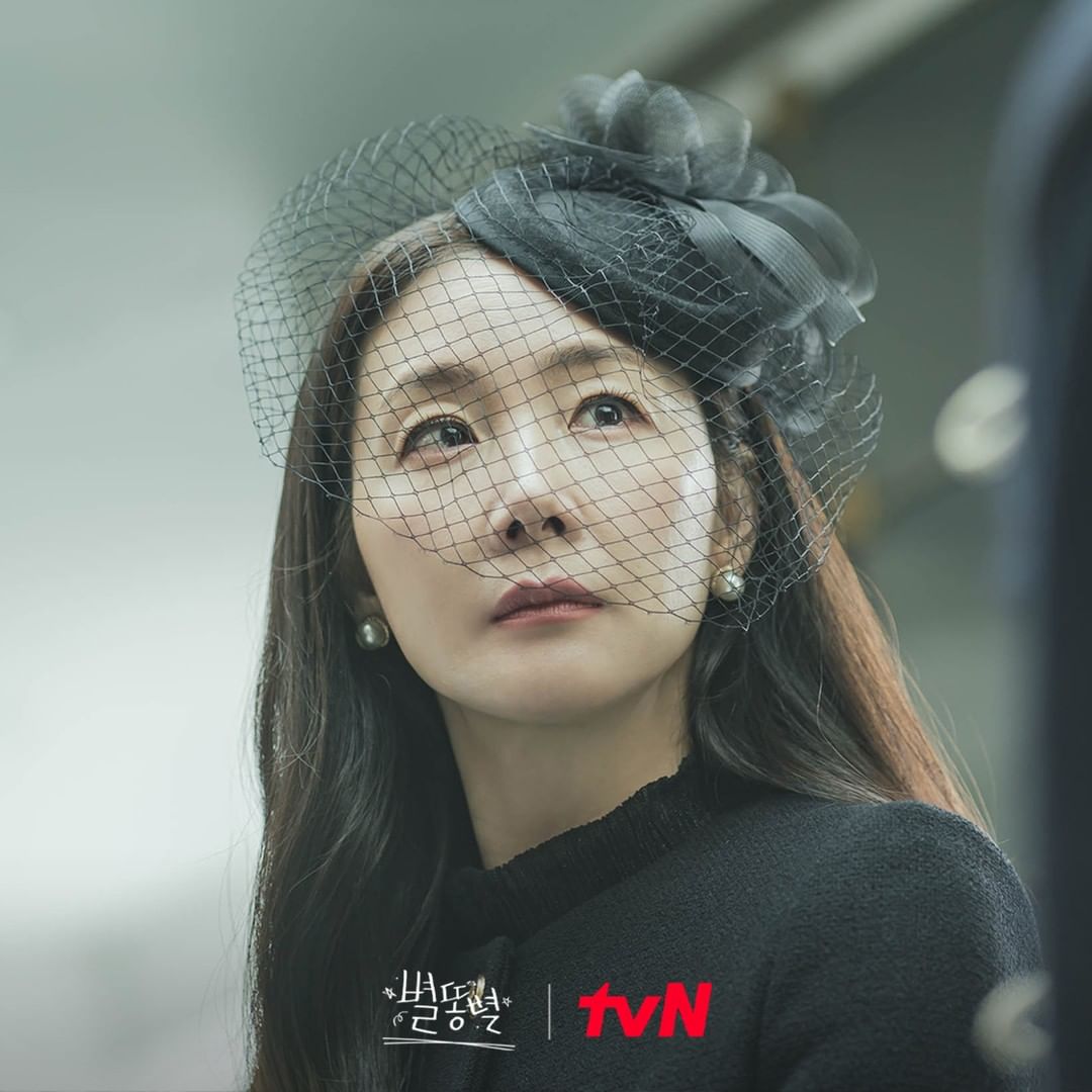 Mê mẩn 4 diễn viên khách mời ở phim Hàn 2022: Song Joong Ki xuất hiện vài giây mà bùng nổ - Ảnh 7.