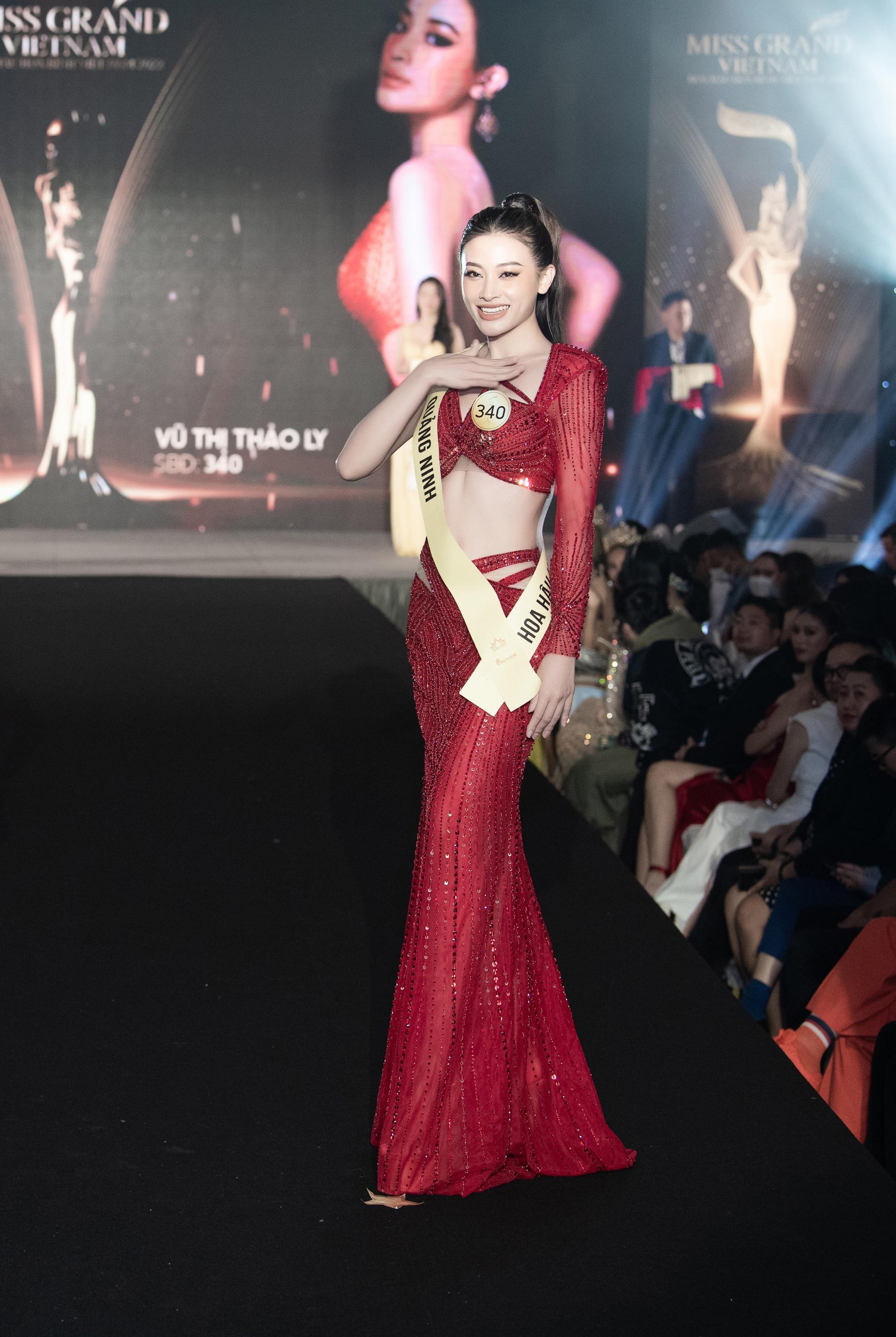 Mai Ngô, Quỳnh Châu tung chiêu catwalk độc đáo tại lễ nhận sash của Miss Grand Vietnam 2022 - Ảnh 5.