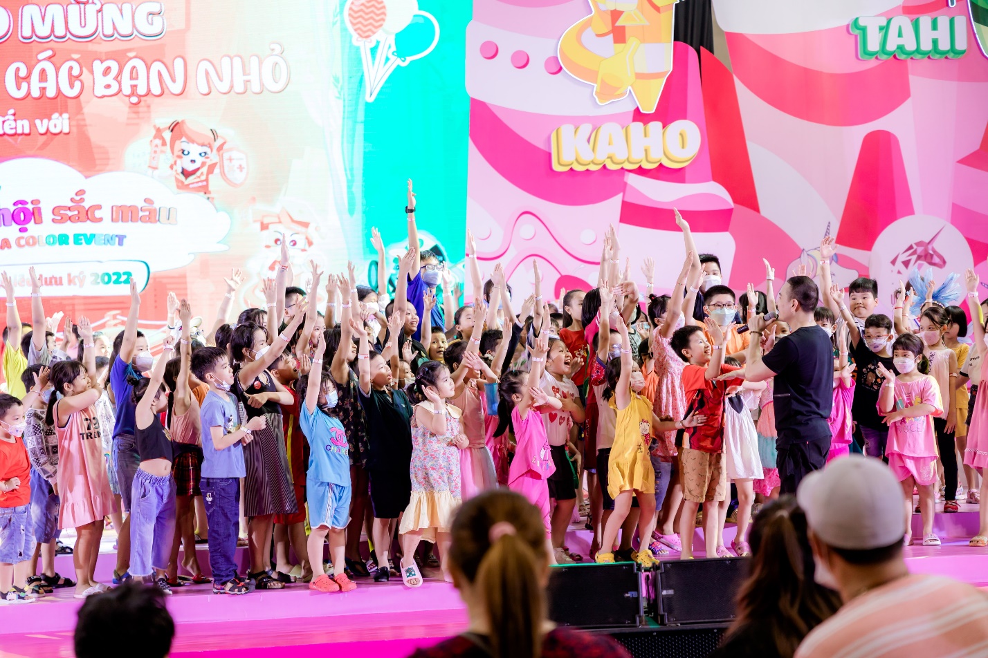 Các gia đình hào hứng tham gia Ngày hội sắc màu – Mega Color Event - Ảnh 6.