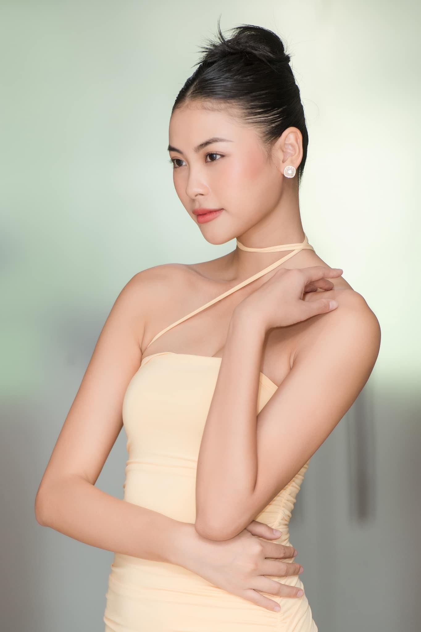 Đỗ Thị Hà diện váy vàng gold đẹp tựa 'nữ thần', Á hậu Phương Anh mặc váy cut-out táo bạo - Ảnh 6.