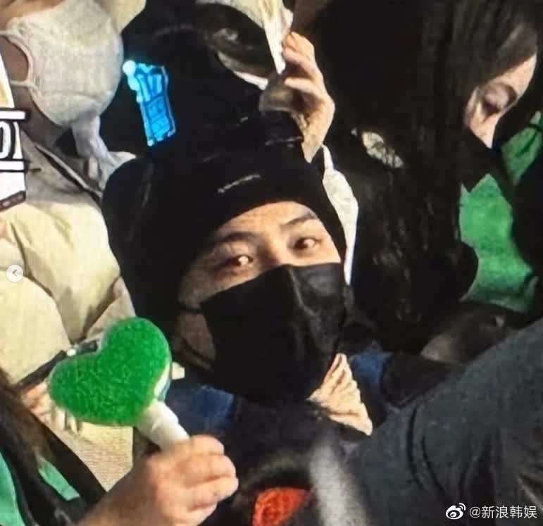 G-Dragon lộ bằng chứng hẹn h&ograve; ch&aacute;u g&aacute;i tập đo&agrave;n mua sắm tỷ đ&ocirc; lớn nhất xứ H&agrave;n, người trong cuộc phản ứng ra sao? - Ảnh 4.