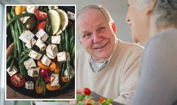 Chế độ ăn giúp bạn sống lâu hơn, giảm 36% nguy cơ tử vong sớm, 60 tuổi mới bắt đầu ăn cũng không muộn - Ảnh 1.
