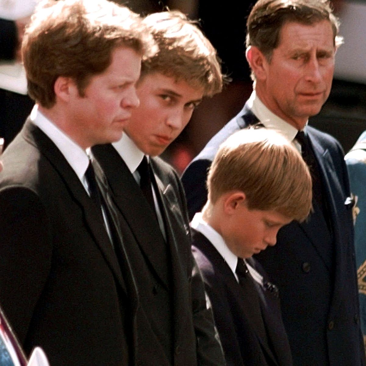 1file-photo-r-l-prince-charles-prince-harry-prince-william-and-earl-spencer-watch-as-the-coffin-1673424550796882273052-1673440627720-1673440627824488024683.jpg