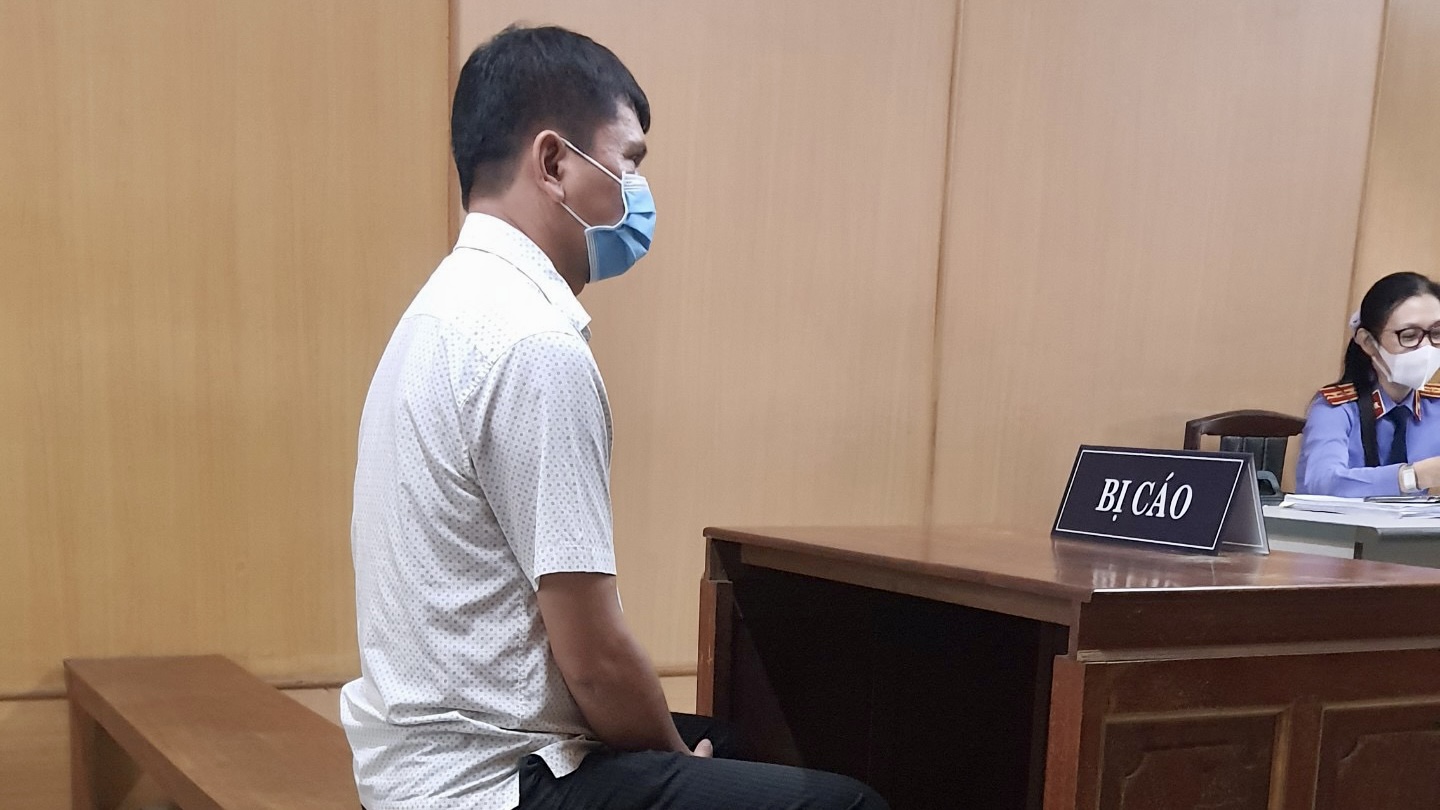 Cụ &ocirc;ng su&yacute;t chết sau m&agrave;n đ&aacute;nh ghen bằng dao v&agrave; nước tiểu - Ảnh 1.