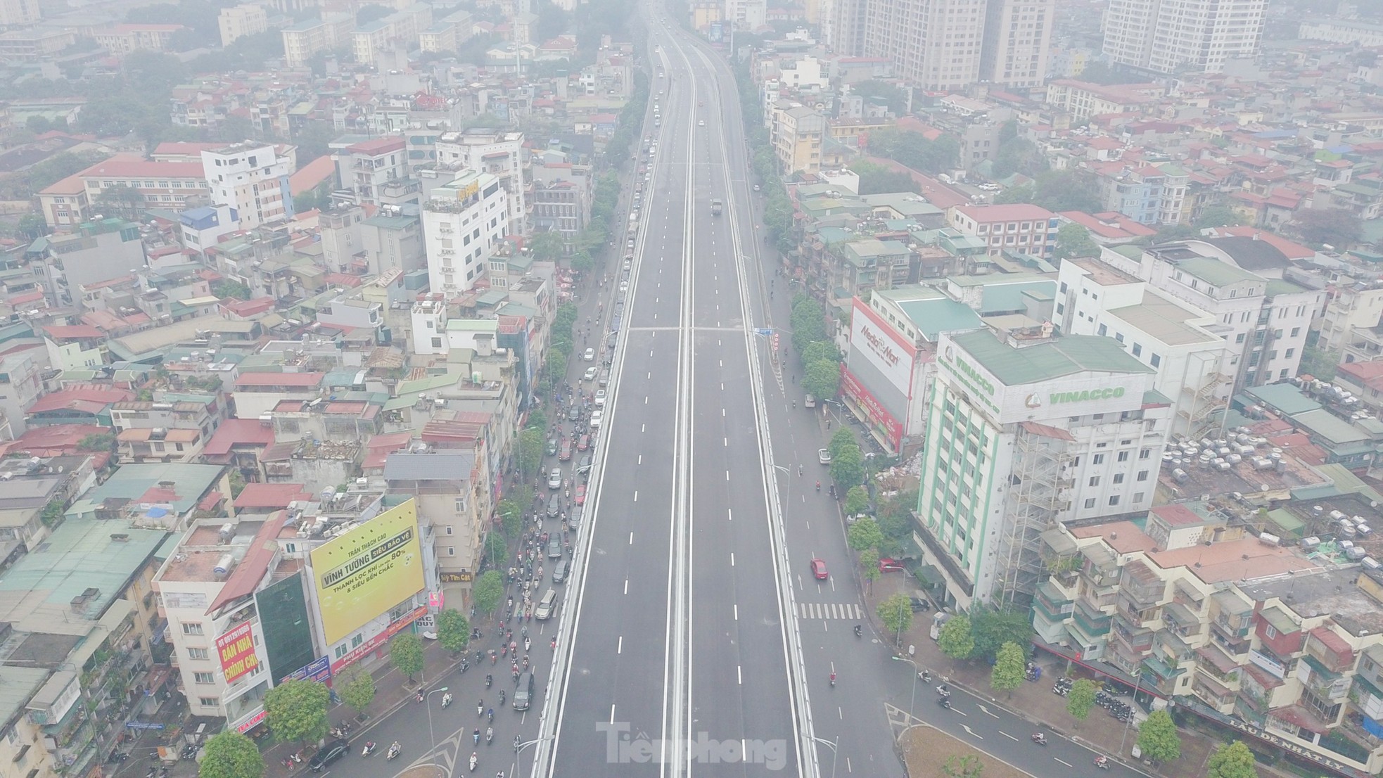 Toàn cảnh thông xe đường vành đai 2 trên cao Ngã Tư Sở tới cầu Vĩnh Tuy - Ảnh 3.