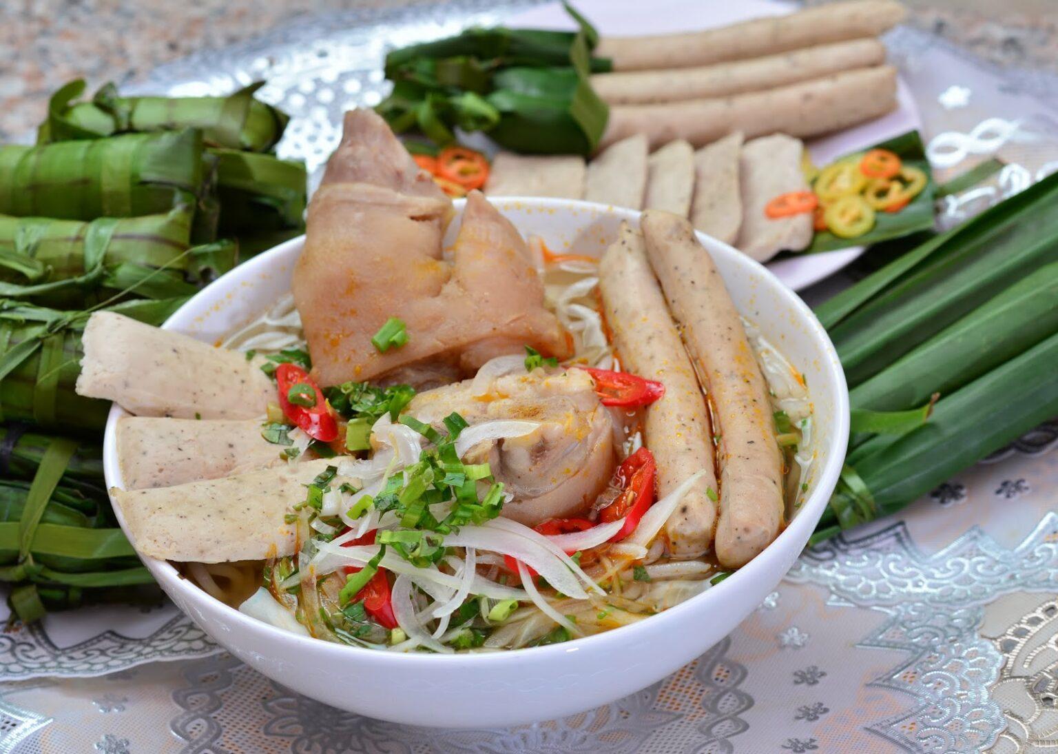 Thế giới giò chả Việt: Miền Trung có 3 loại giò chả nức tiếng thơm ngon, ai cũng từng ít nhất một lần thử qua - Ảnh 6.