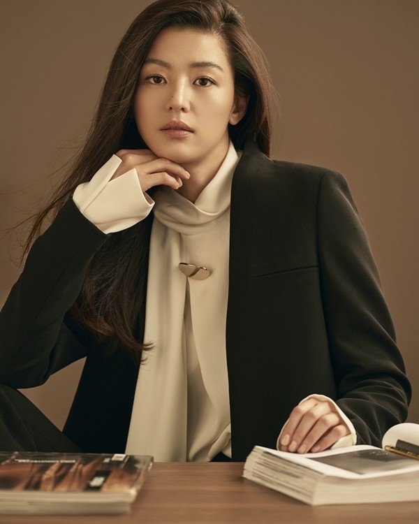 Top 5 nghệ sĩ Hàn vĩnh viễn là top visual: Song Hye Kyo được gọi tên cùng “người yêu tin đồn” 1 thời Kang Dong Won - Ảnh 5.