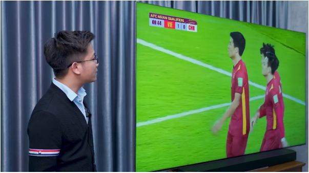 Nên chốt đơn TV cao cấp nào cho phòng khách sang chảnh? - Ảnh 2.