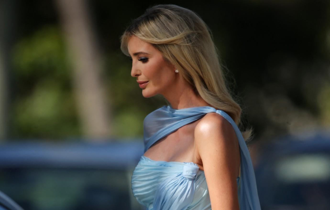 Từng là "nữ thần Nhà Trắng" được hâm mộ nồng nhiệt, Ivanka Trump giờ có cuộc sống ra sao sau 2 năm “ở ẩn” cực kín tiếng? - Ảnh 3. Từng là "nữ thần Nhà Trắng" được hâm mộ nồng nhiệt, Ivanka Trump giờ có cuộc sống ra sao sau 2 năm “ở ẩn” cực kín tiếng? - Ảnh 3.