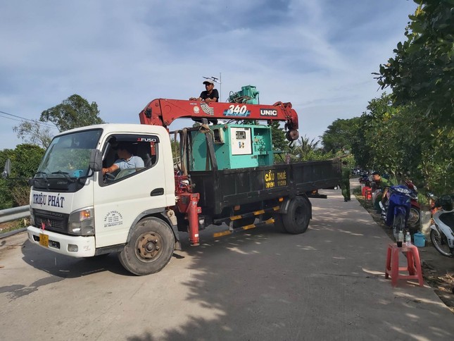 Nỗ lực cứu hộ bất thành, thi thể bé trai 10 tuổi chưa đưa được lên mặt đất - Ảnh 1.