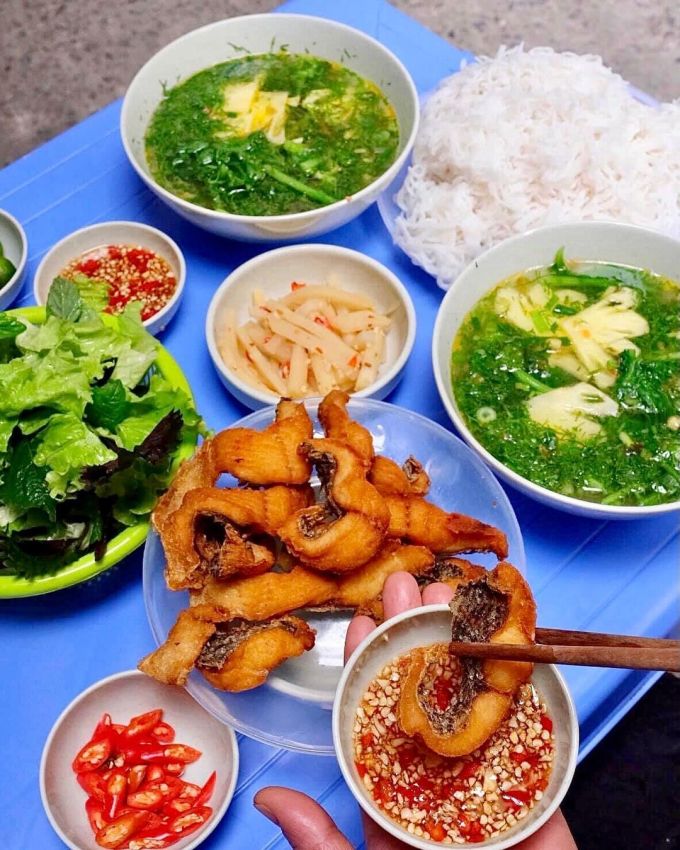 Nhìn lại 10 món ăn trứ danh của Việt Nam được những tờ báo lớn nước ngoài dành lời khen trong năm 2022 - Ảnh 13.