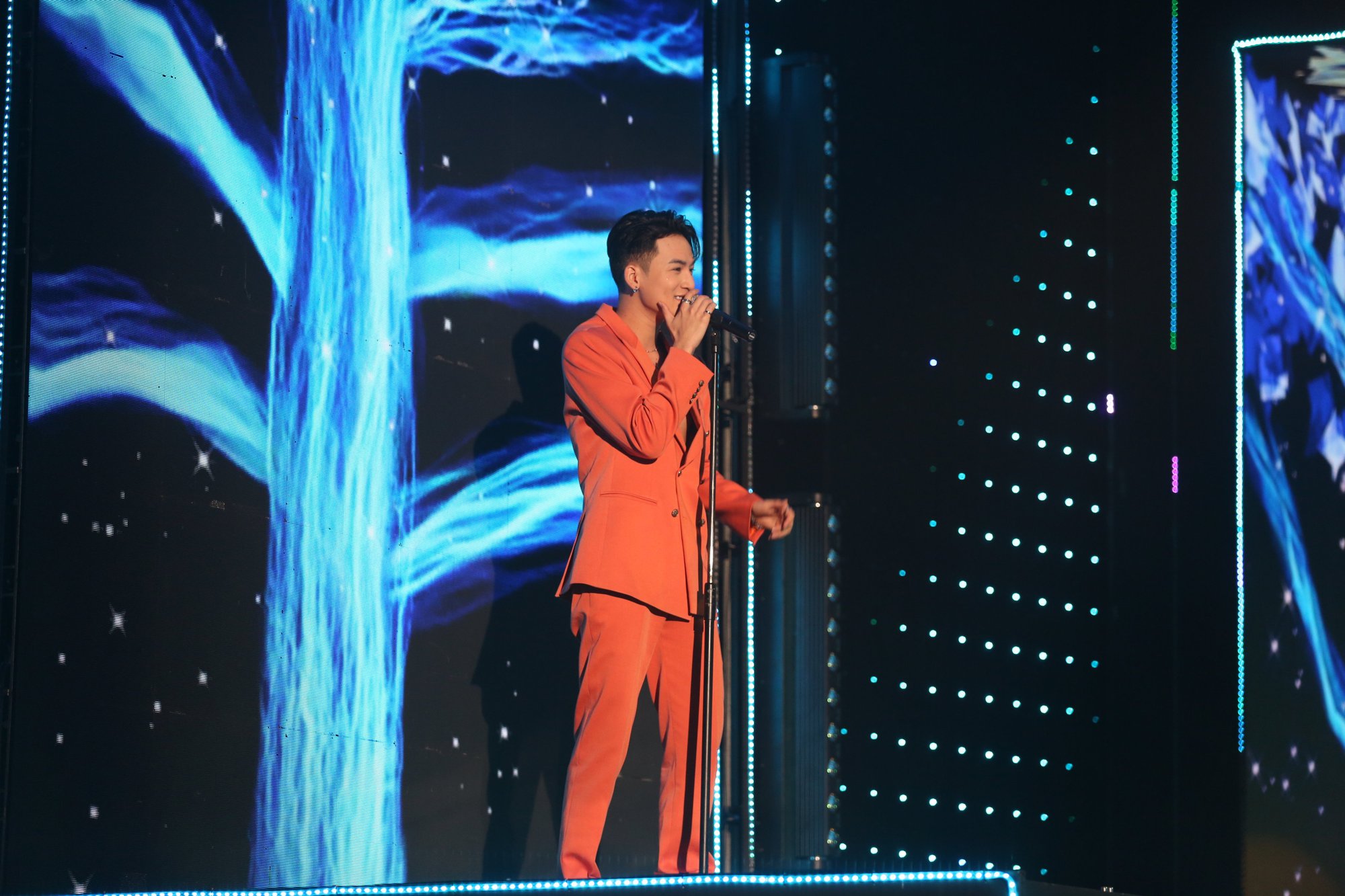 Khoảnh khắc ấn tượng trong Lễ trao giải VTV Awards 2022 - Ảnh 7. Khoảnh khắc ấn tượng trong Lễ trao giải VTV Awards 2022 - Ảnh 7.