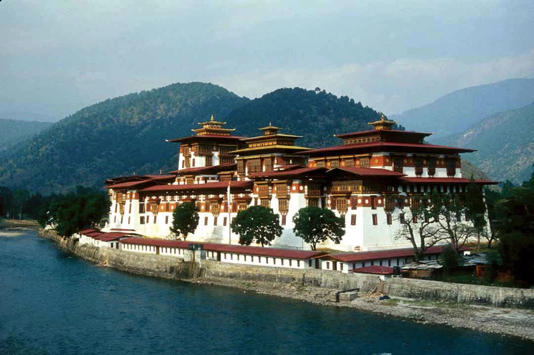 dzong-Punakha-Bhutan