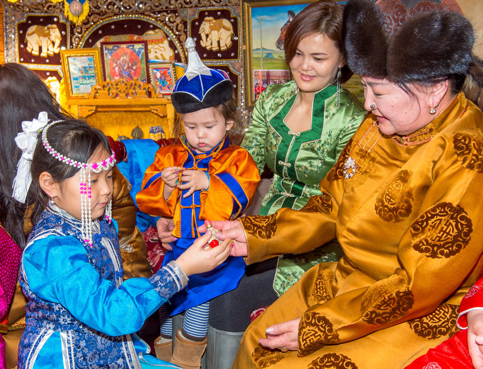 Trải nghiệm Tết cổ truyền đặc sắc ở Mông Cổ để thấy khác biệt với Tết truyền thống châu Á ra sao - Ảnh 4.