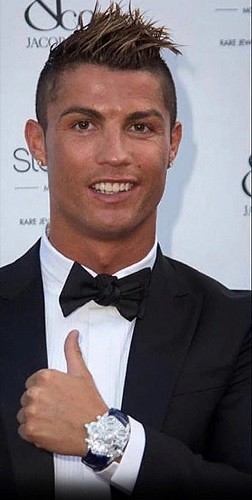 Bộ sưu tập đồng hồ kim cương xa xỉ của Cristiano Ronaldo - Ảnh 5.