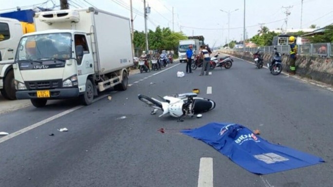 62 người chết, 77 người bị thương do tai nạn giao thông trong 5 ngày nghỉ Tết - Ảnh 1. 62 người chết, 77 người bị thương do tai nạn giao thông trong 5 ngày nghỉ Tết - Ảnh 1.
