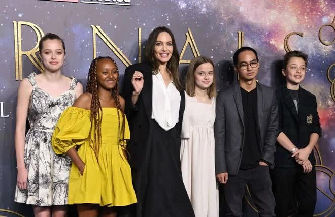 Cách dạy con khác biệt của &quot;mẹ Mèo&quot; Angelina Jolie: Tự do được ưu tiên nhưng cũng có nguyên tắc gây tranh cãi - Ảnh 3.