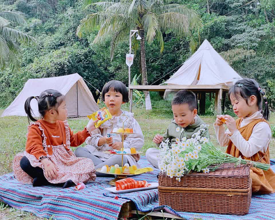 Chuyến du lịch mùa đông của 4 em bé mẫu giáo giữa lòng Quảng Ninh afamily