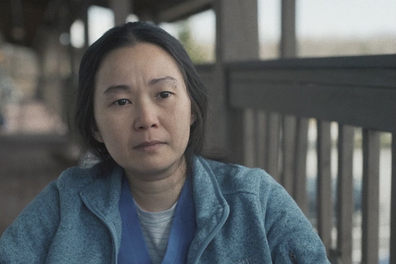 Tuổi thơ của nữ diễn viên gốc Việt được đề cử Oscar 2023: Gặp vô vàn khó khăn nhưng vẫn học cực giỏi, là sinh viên trường đại học danh tiếng - Ảnh 1. Tuổi thơ của nữ diễn viên gốc Việt được đề cử Oscar 2023: Gặp vô vàn khó khăn nhưng vẫn học cực giỏi, là sinh viên trường đại học danh tiếng - Ảnh 1.