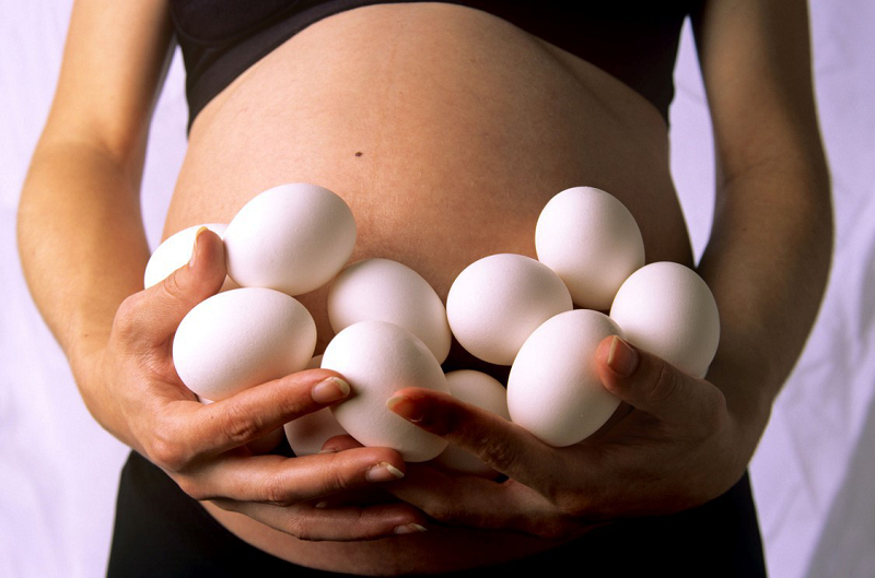 Bà bầu ăn trứng ngỗng thai nhi sinh ra có thông minh như lời đồn